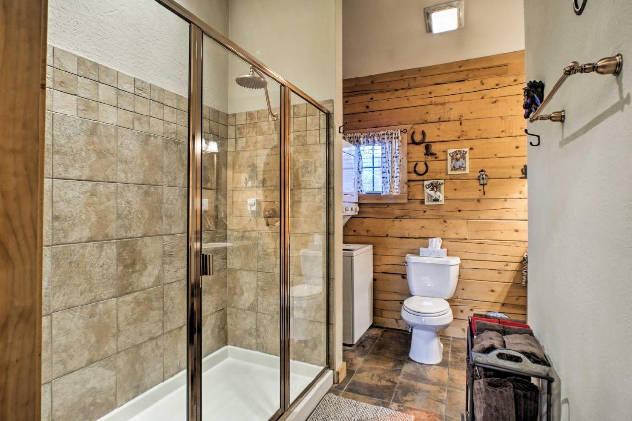 Cabin-Style Studio Right Off The Branson Strip! Appartement Buitenkant foto