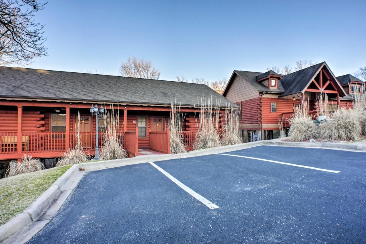 Cabin-Style Studio Right Off The Branson Strip! Appartement Buitenkant foto